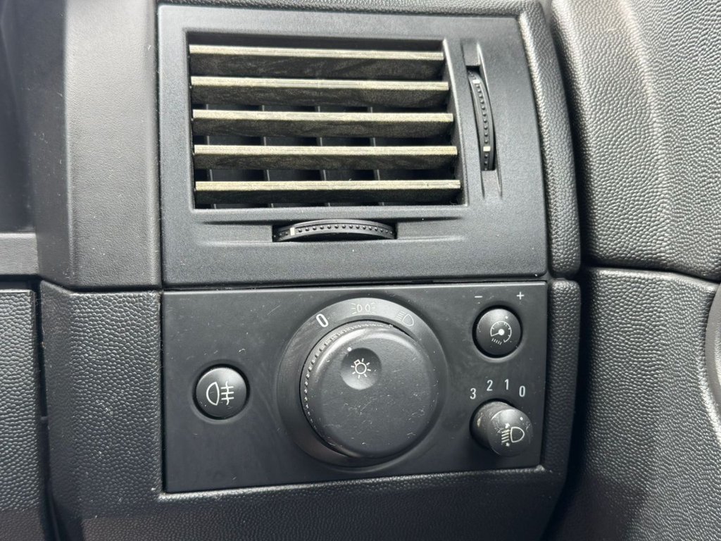 Used Vauxhall Meriva 2005 for sale - 77920540: Photo 25