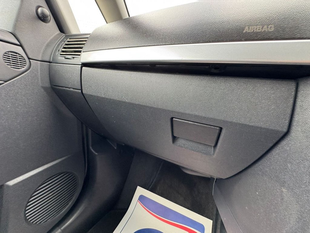 Used Vauxhall Meriva 2005 for sale - 77920540: Photo 31