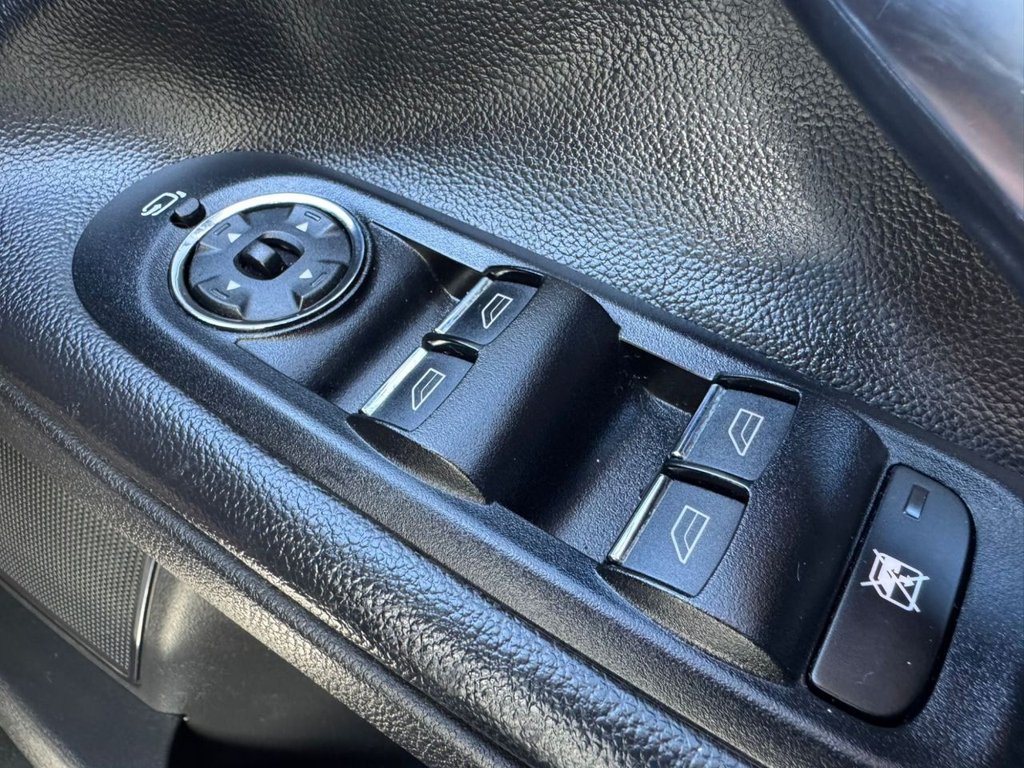 Used Ford Mondeo 2010 for sale - 78061869: Photo 35