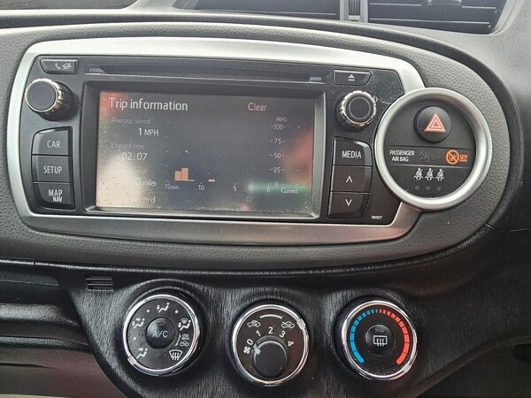 Used Toyota Yaris 2013 for sale - 75515858: Photo 29