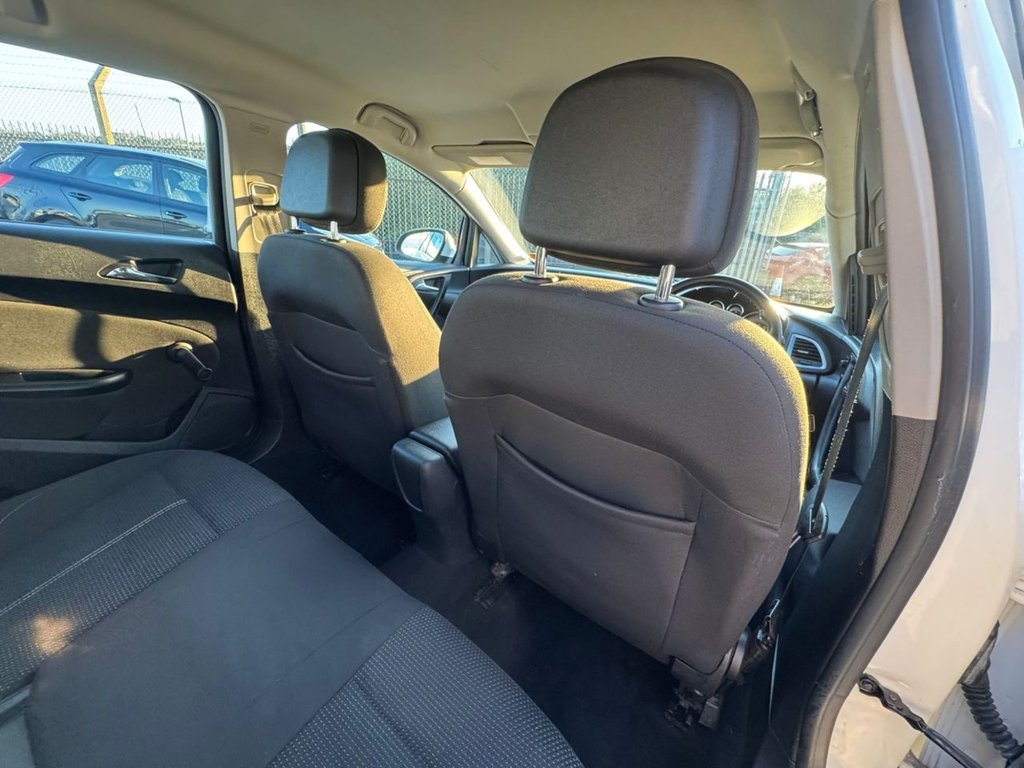 Used Vauxhall Astra 2015 for sale - 77959700: Photo 15