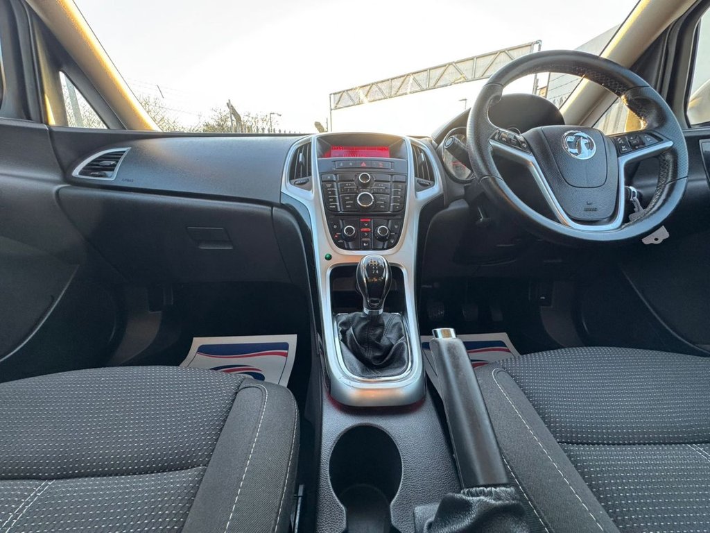 Used Vauxhall Astra 2015 for sale - 77959700: Photo 19