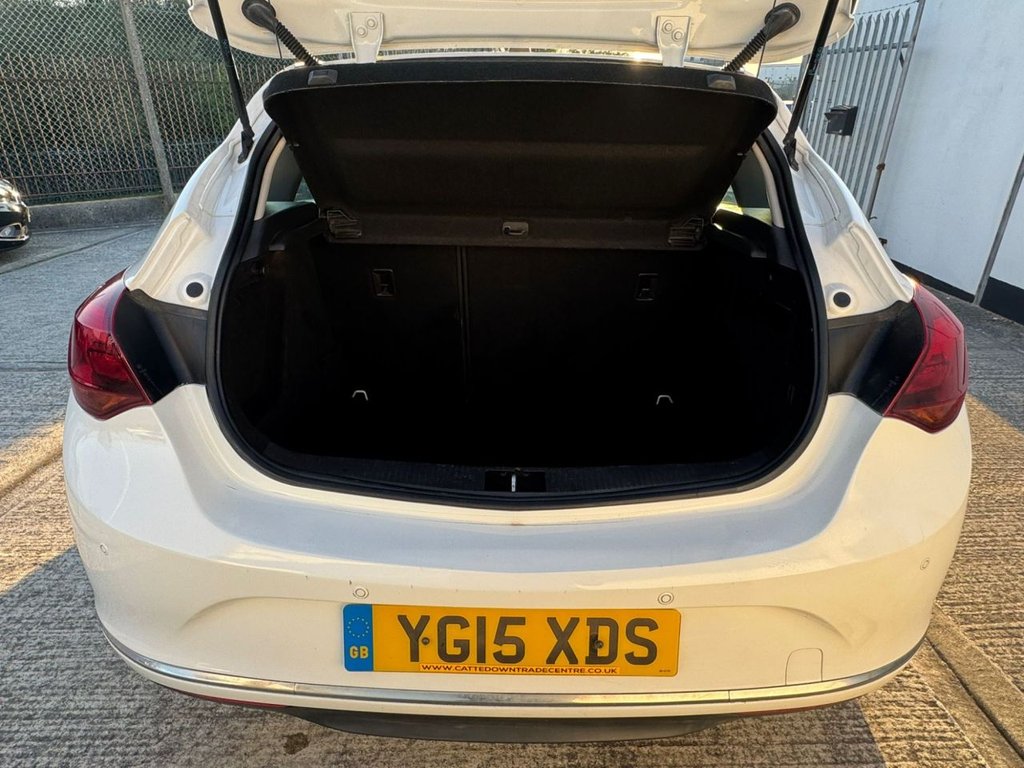 Used Vauxhall Astra 2015 for sale - 77959700: Photo 6
