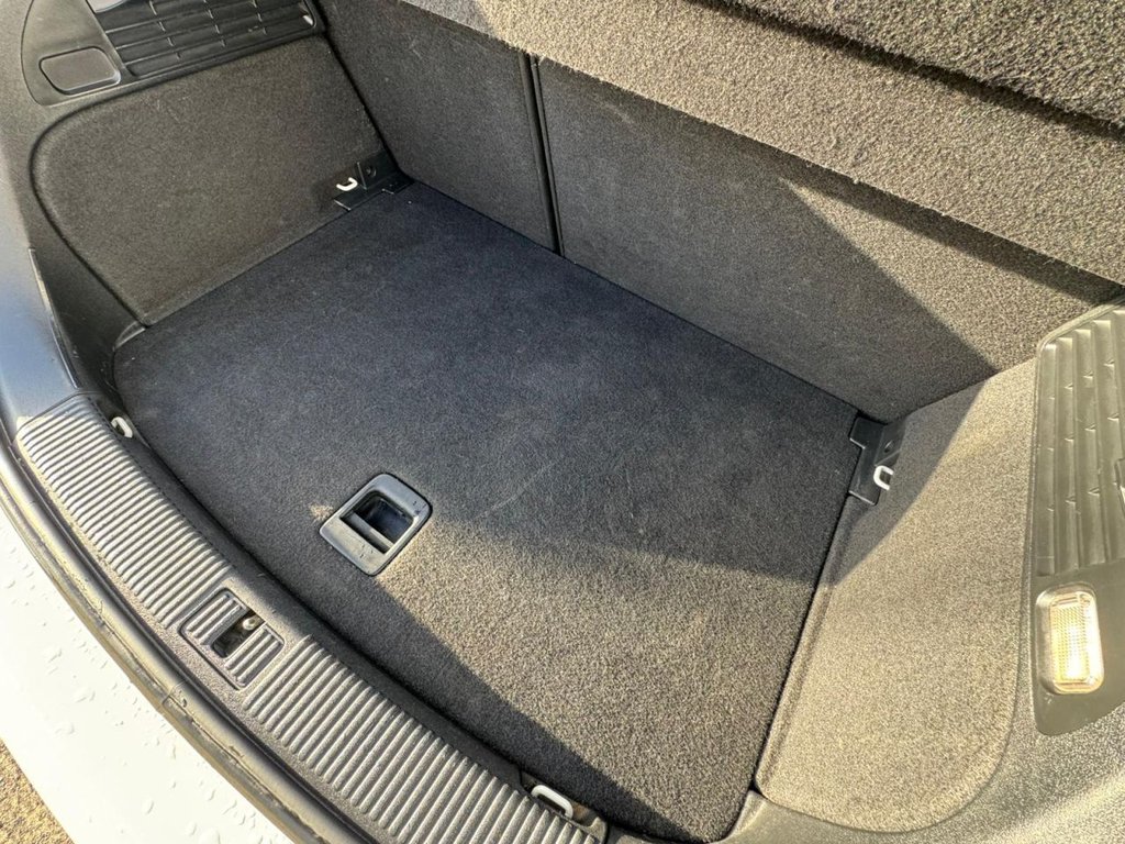 Used Audi A1 2011 for sale - 77327965: Photo 7