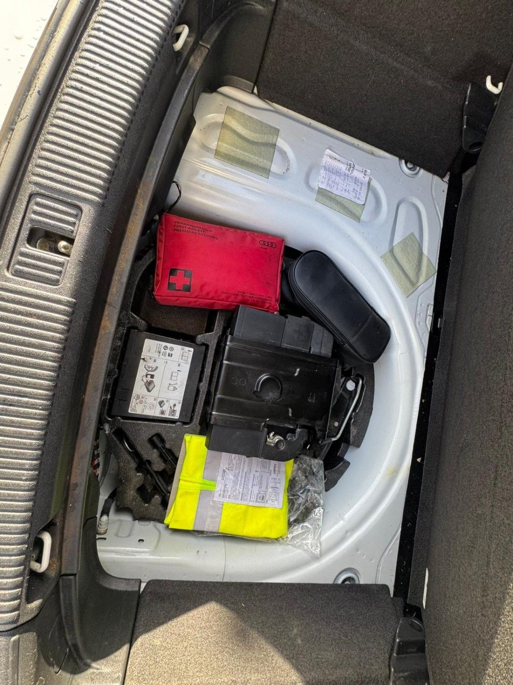 Used Audi A1 2011 for sale - 77327965: Photo 8