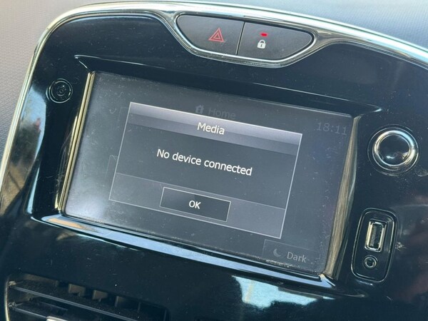 Used Renault Clio 2014 for sale - 75709603: Photo 36