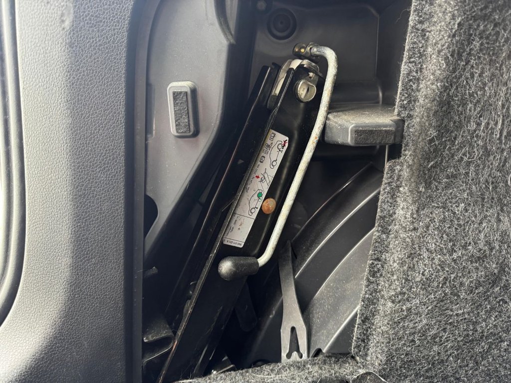 Used Volkswagen Tiguan 2012 for sale - 76454477: Photo 10