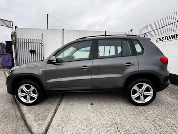 Used Volkswagen Tiguan 2012 for sale - 76454477: Photo