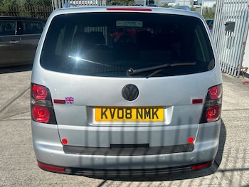 Used Volkswagen Touran 2008 for sale - 79146961: Photo