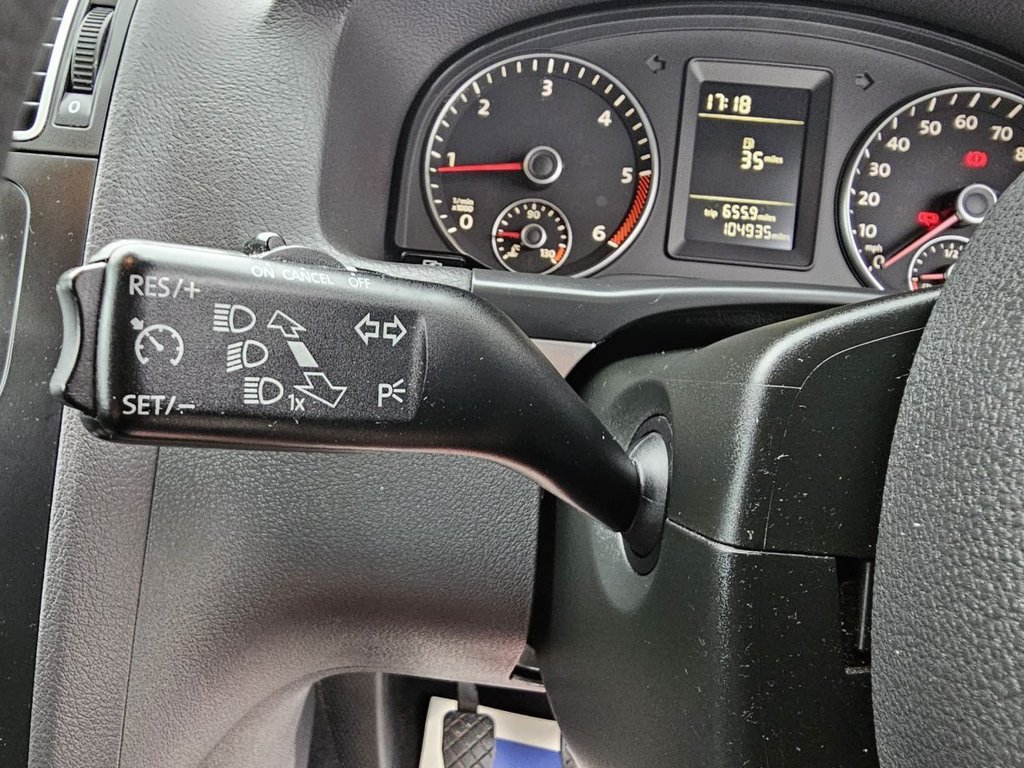Used Volkswagen Touran 2011 for sale - 75986120: Photo 26