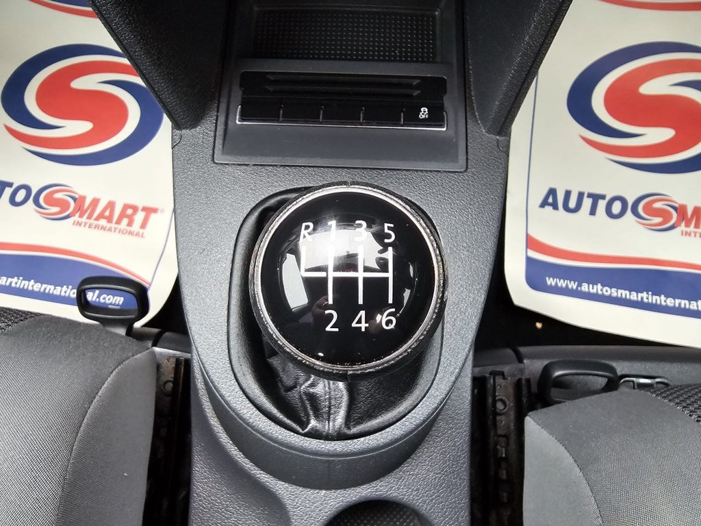 Used Volkswagen Touran 2011 for sale - 75986120: Photo 28