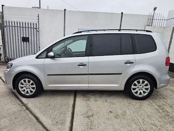 Used Volkswagen Touran 2011 for sale - 75986120: Photo 2