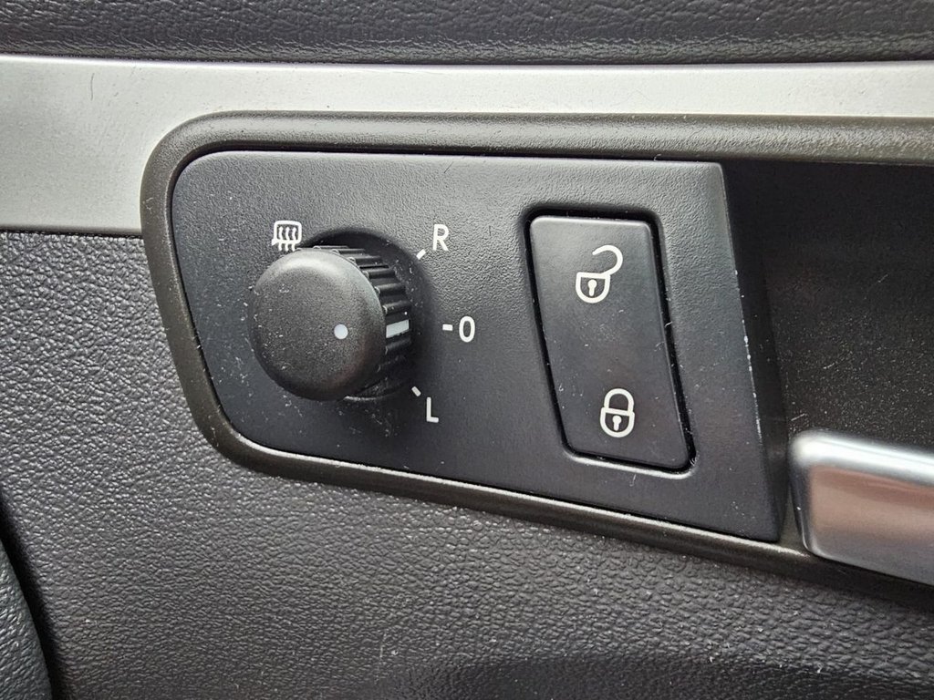 Used Volkswagen Touran 2011 for sale - 75986120: Photo 37