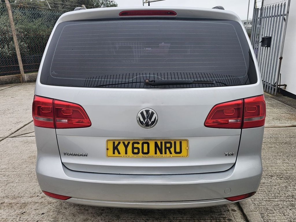 Used Volkswagen Touran 2011 for sale - 75986120: Photo 5