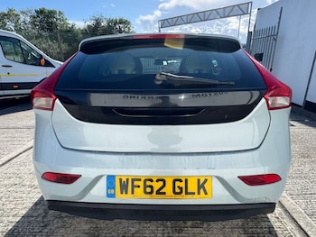 Used Volvo V40 2012 for sale - 78597984: Photo
