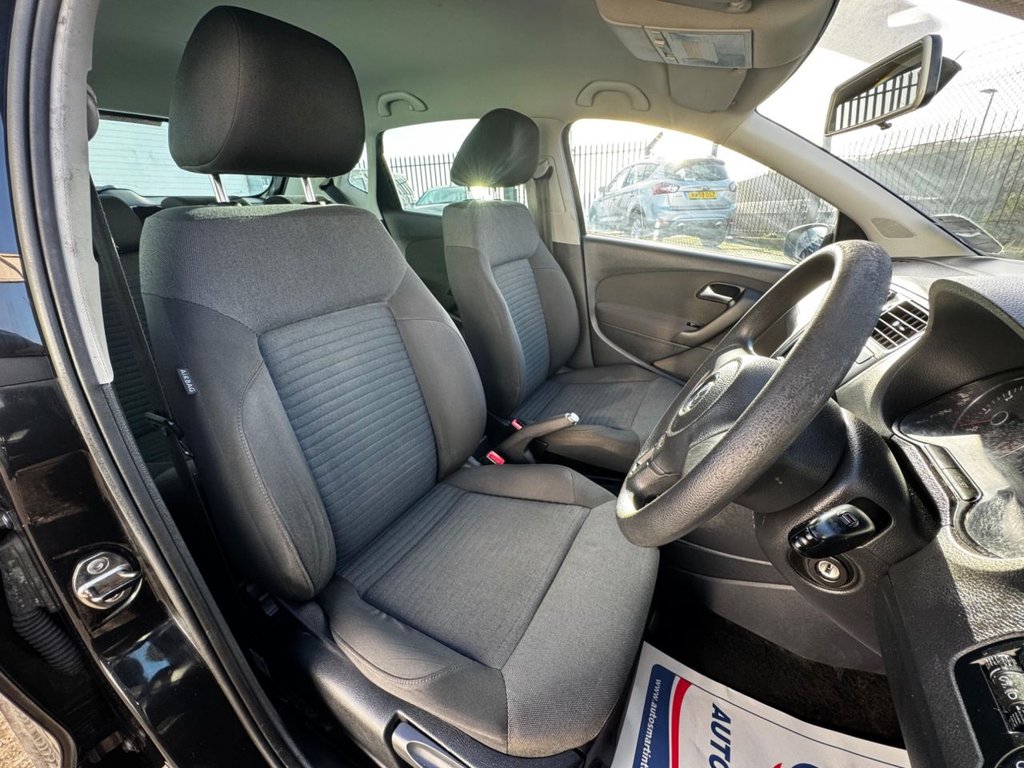 Used Volkswagen Polo 2012 for sale - 76901008: Photo 18