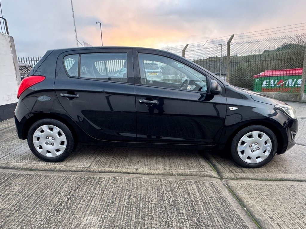 Used Hyundai i20 2012 for sale - 76632099: Photo 10