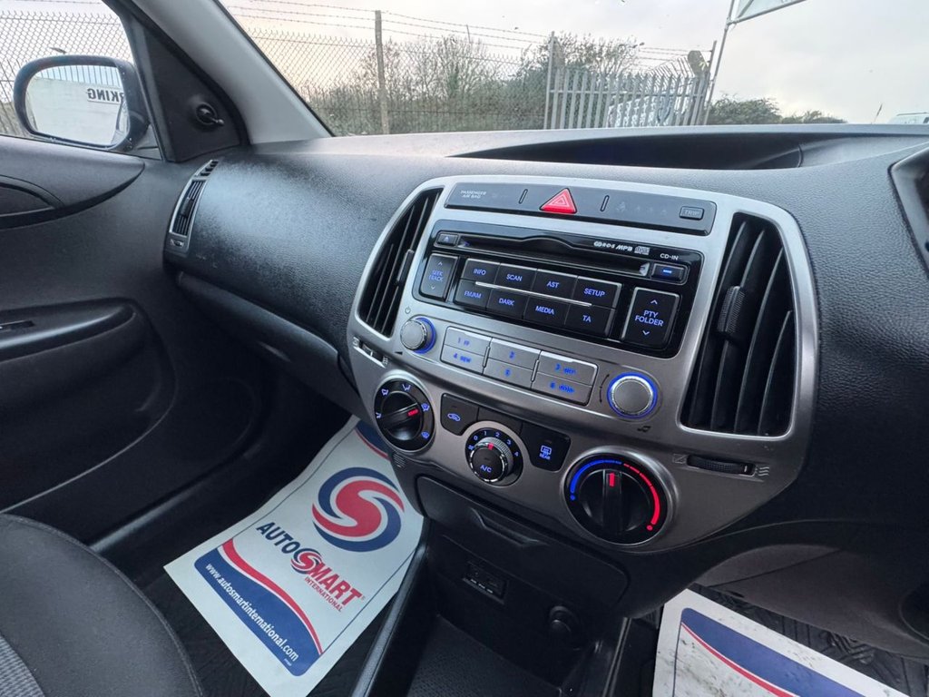 Used Hyundai i20 2012 for sale - 76632099: Photo 28