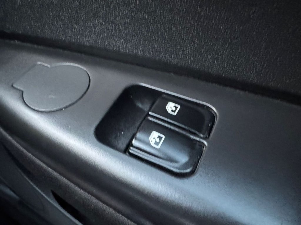 Used Hyundai i20 2012 for sale - 76632099: Photo 33