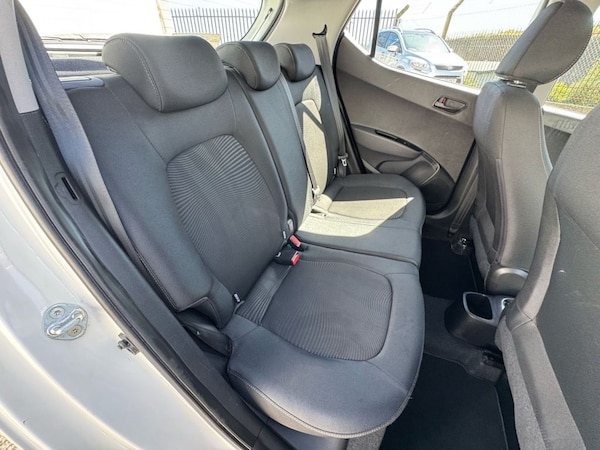 Used Hyundai i10 2017 for sale - 74373654: Photo 13
