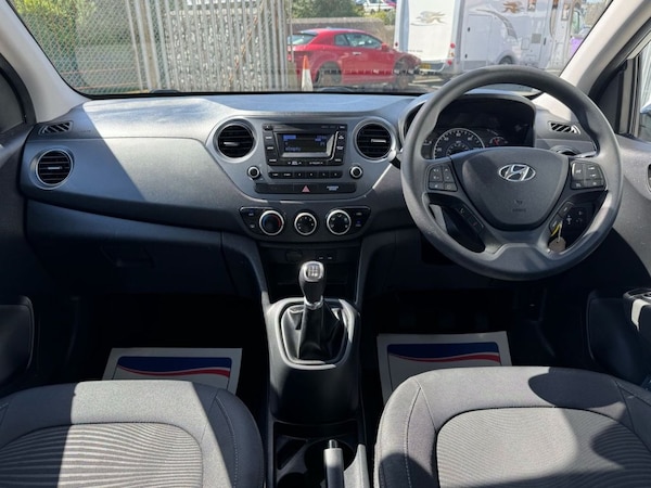 Used Hyundai i10 2017 for sale - 74373654: Photo 18