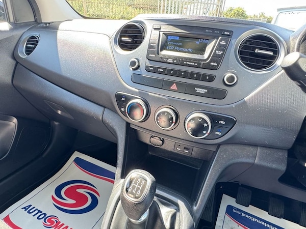 Used Hyundai i10 2017 for sale - 74373654: Photo 30