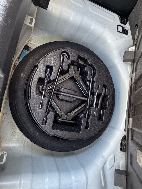 Used Hyundai i10 2017 for sale - 74373654: Photo 8