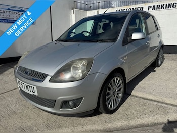 2007 (57) - 1.4 Zetec Climate Hatchback 5dr Petrol Manual (147 g/km, 79 bhp)