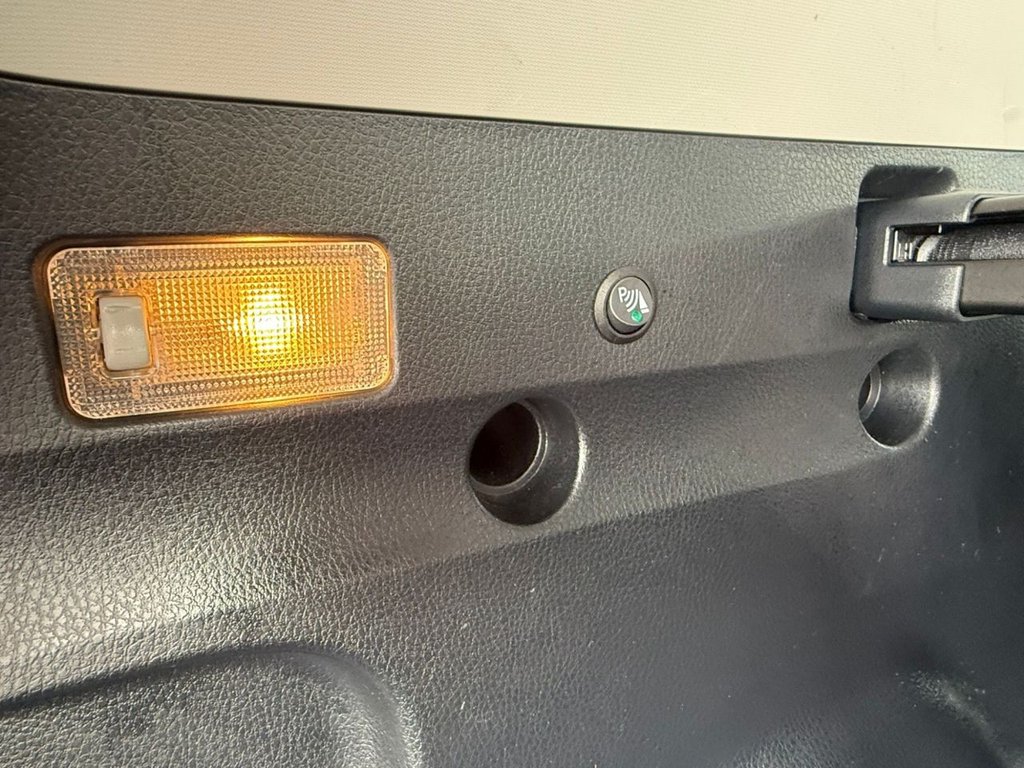 Used Toyota RAV4 2013 for sale - 77703729: Photo 9