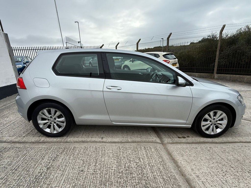 Used Volkswagen Golf 2013 for sale - 76210352: Photo 14
