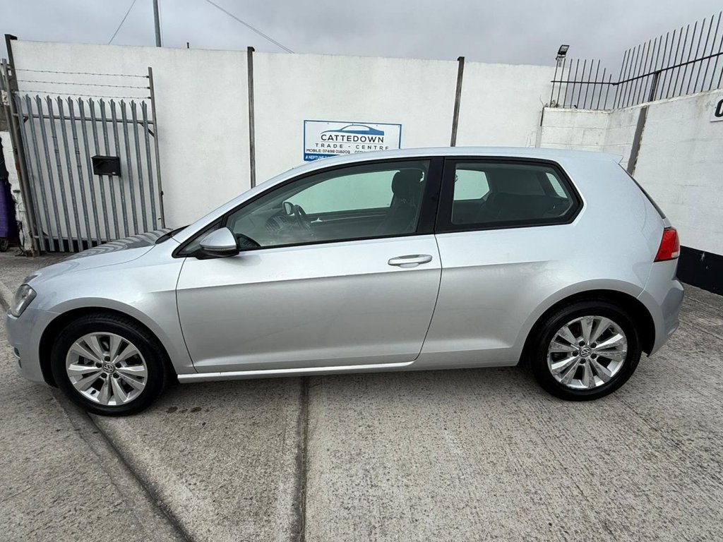 Used Volkswagen Golf 2013 for sale - 76210352: Photo 2
