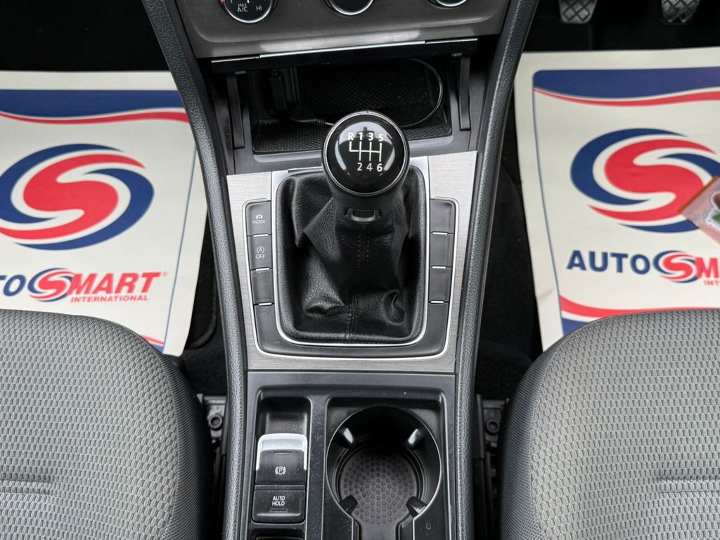 Used Volkswagen Golf 2013 for sale - 76210352: Photo 22