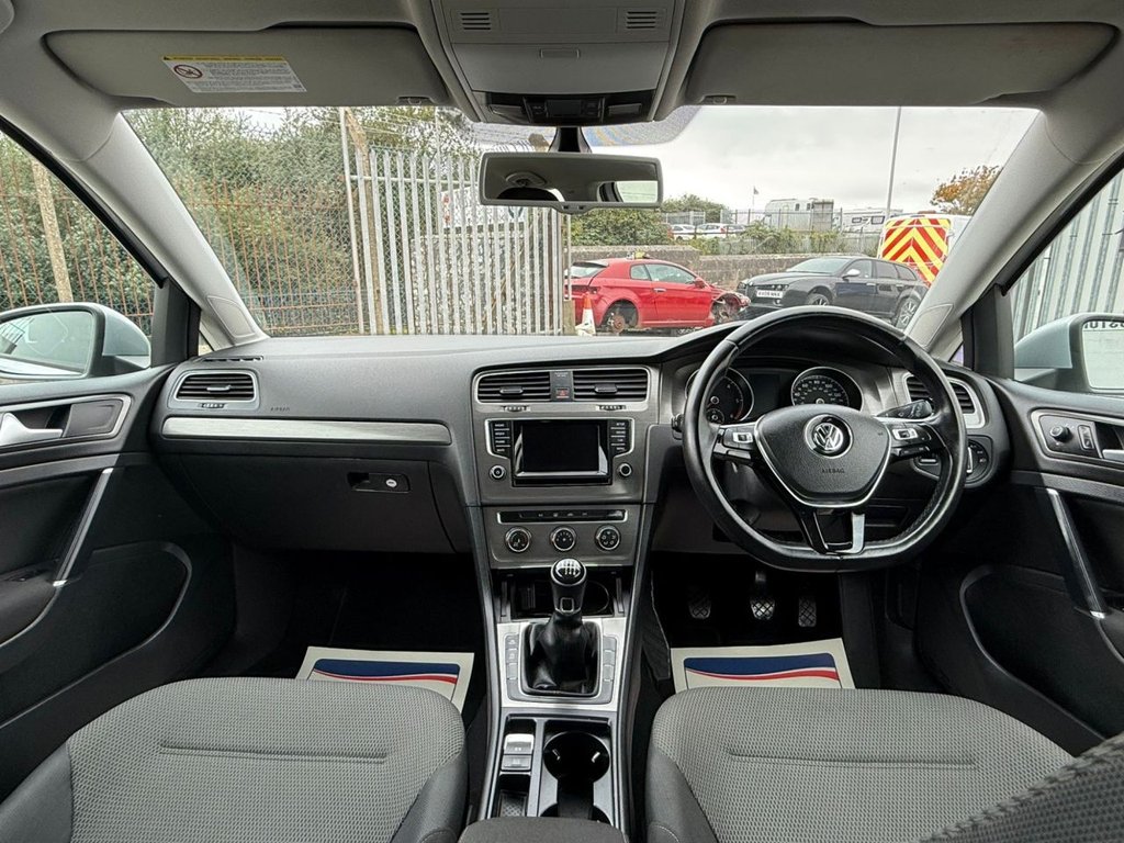 Used Volkswagen Golf 2013 for sale - 76210352: Photo 25