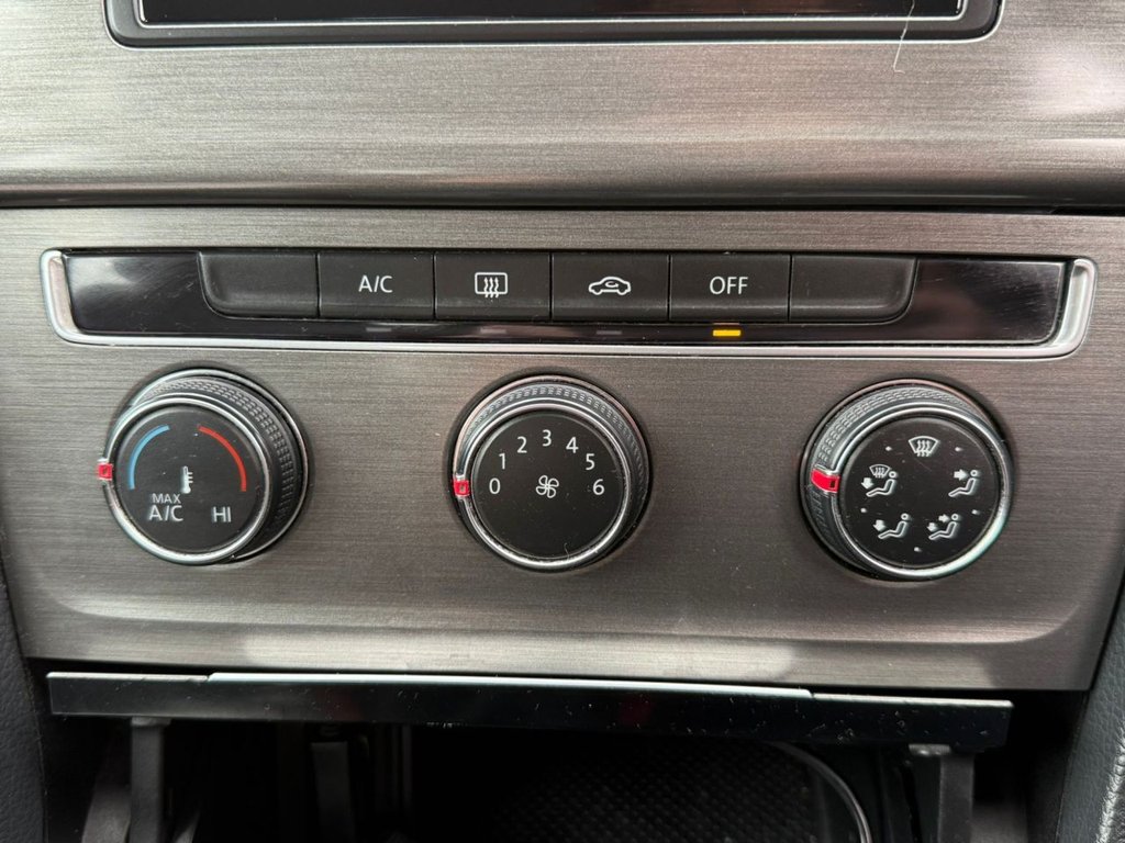 Used Volkswagen Golf 2013 for sale - 76210352: Photo 27