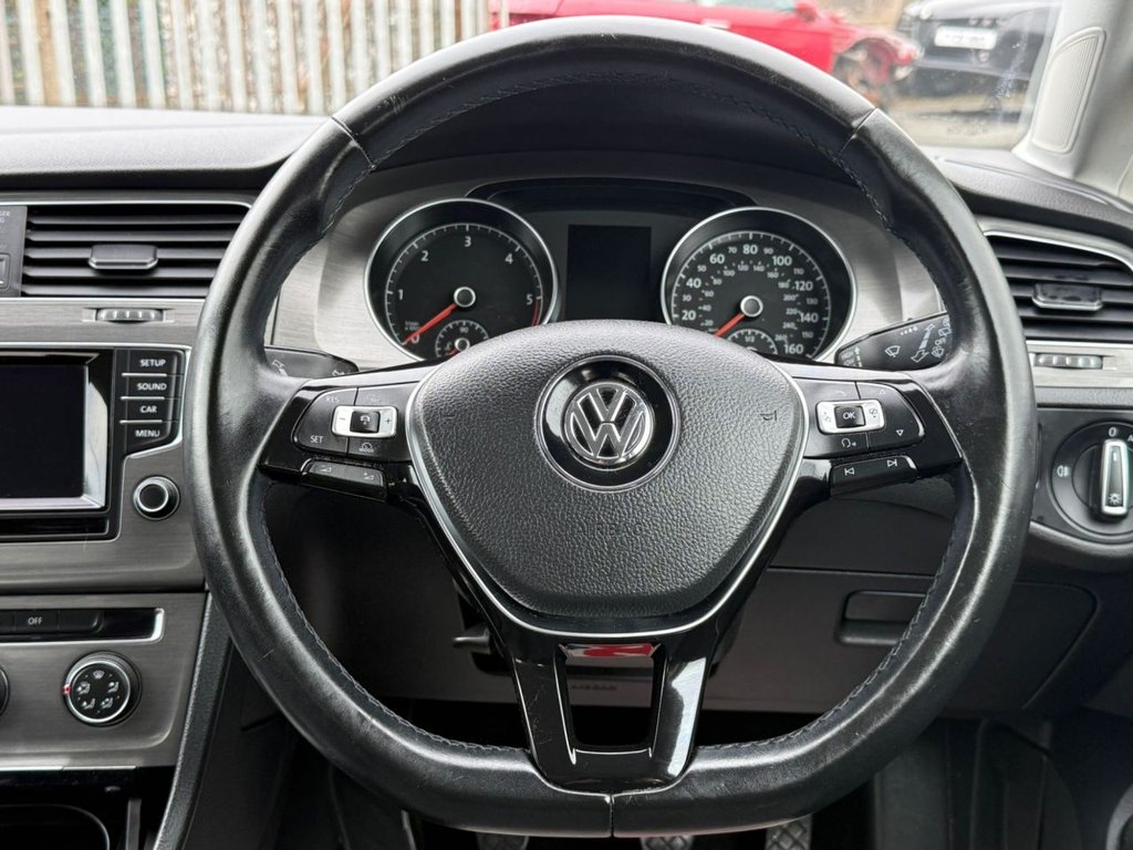 Used Volkswagen Golf 2013 for sale - 76210352: Photo 28