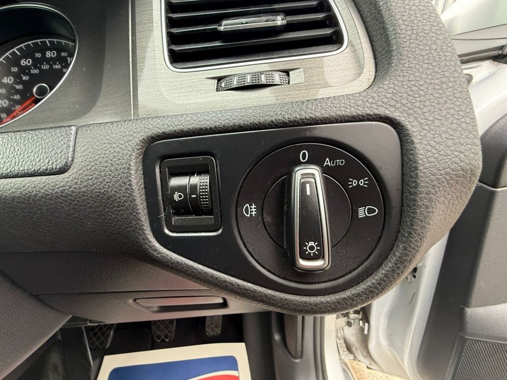 Used Volkswagen Golf 2013 for sale - 76210352: Photo 31