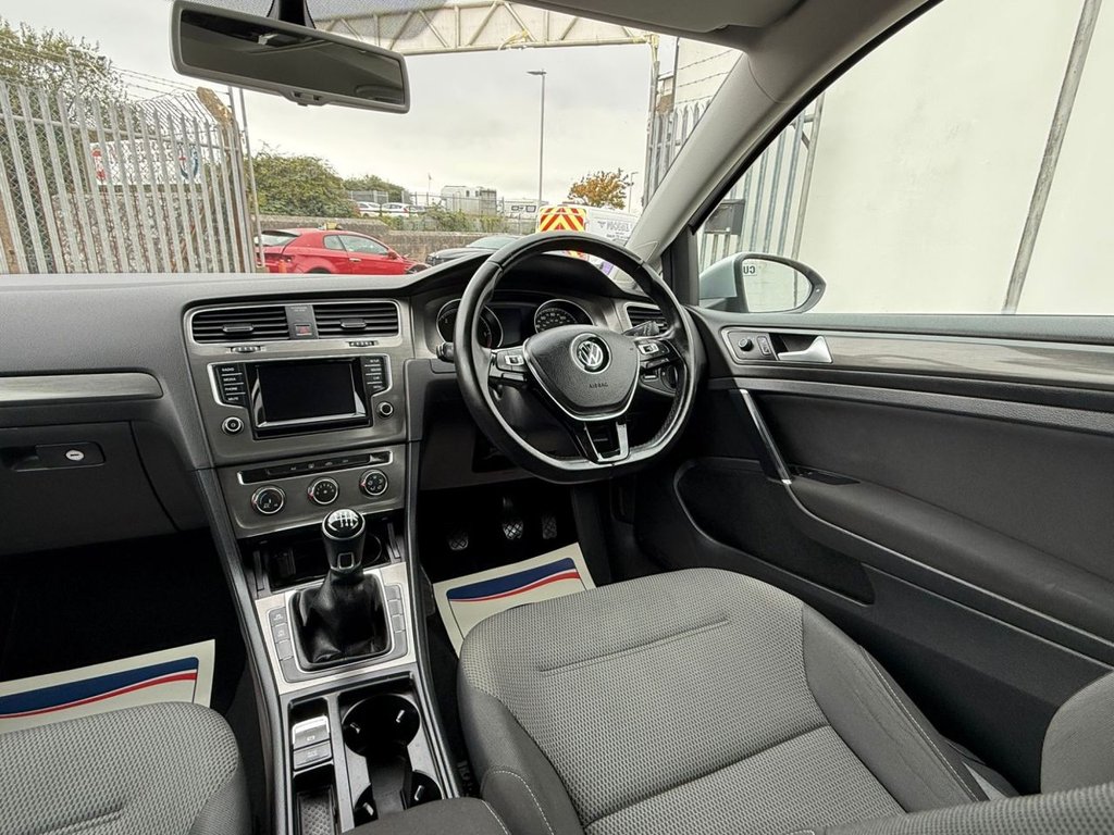 Used Volkswagen Golf 2013 for sale - 76210352: Photo 37