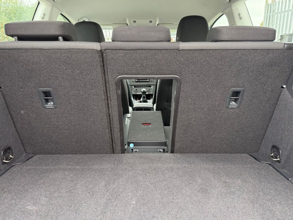 Used Volkswagen Golf 2013 for sale - 76210352: Photo 9