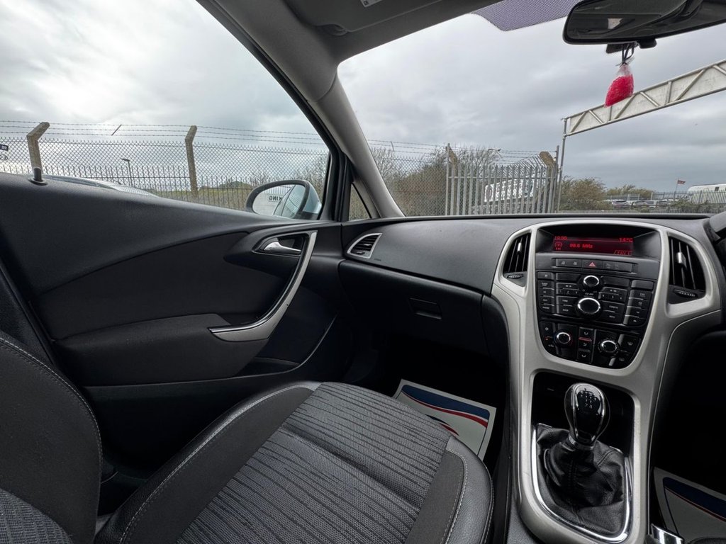 Used Vauxhall Astra 2014 for sale - 77667608: Photo 23