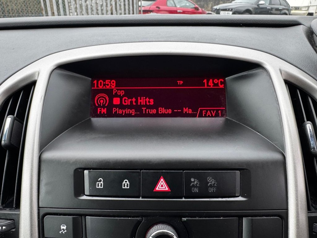 Used Vauxhall Astra 2014 for sale - 77667608: Photo 39