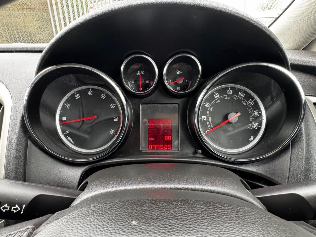 Used Vauxhall Astra 2014 for sale - 77667608: Photo 42