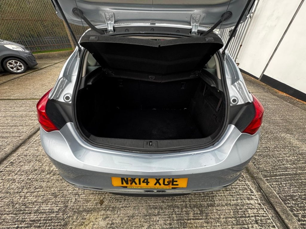 Used Vauxhall Astra 2014 for sale - 77667608: Photo 6