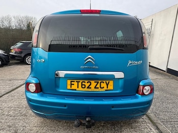 Used Citroen C3 Picasso 2013 for sale - 77576125: Photo