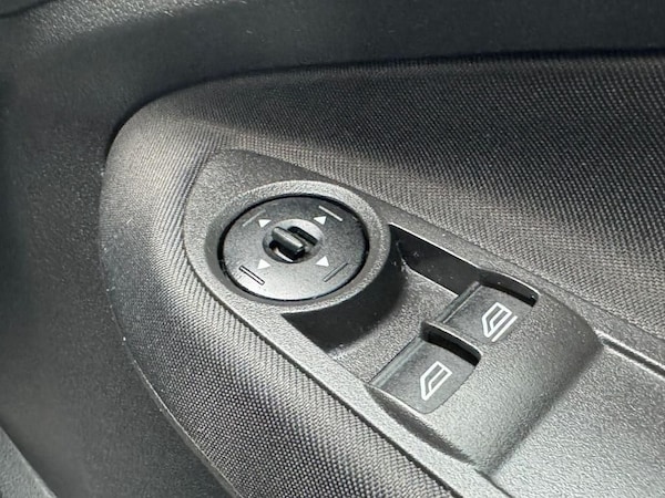 Used Ford C-Max 2015 for sale - 73165963: Photo 28