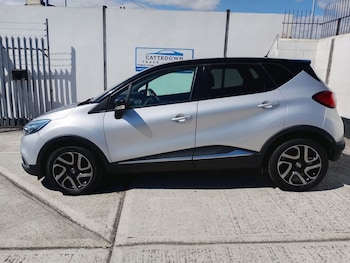 Used Renault Captur 2016 for sale - 79462101: Photo