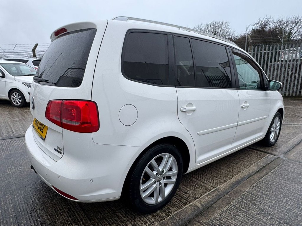 Used Volkswagen Touran 2011 for sale - 77525870: Photo 12