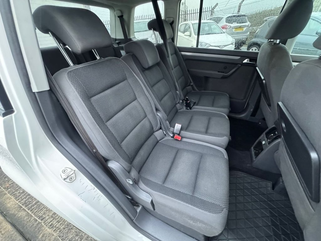 Used Volkswagen Touran 2011 for sale - 77525870: Photo 18