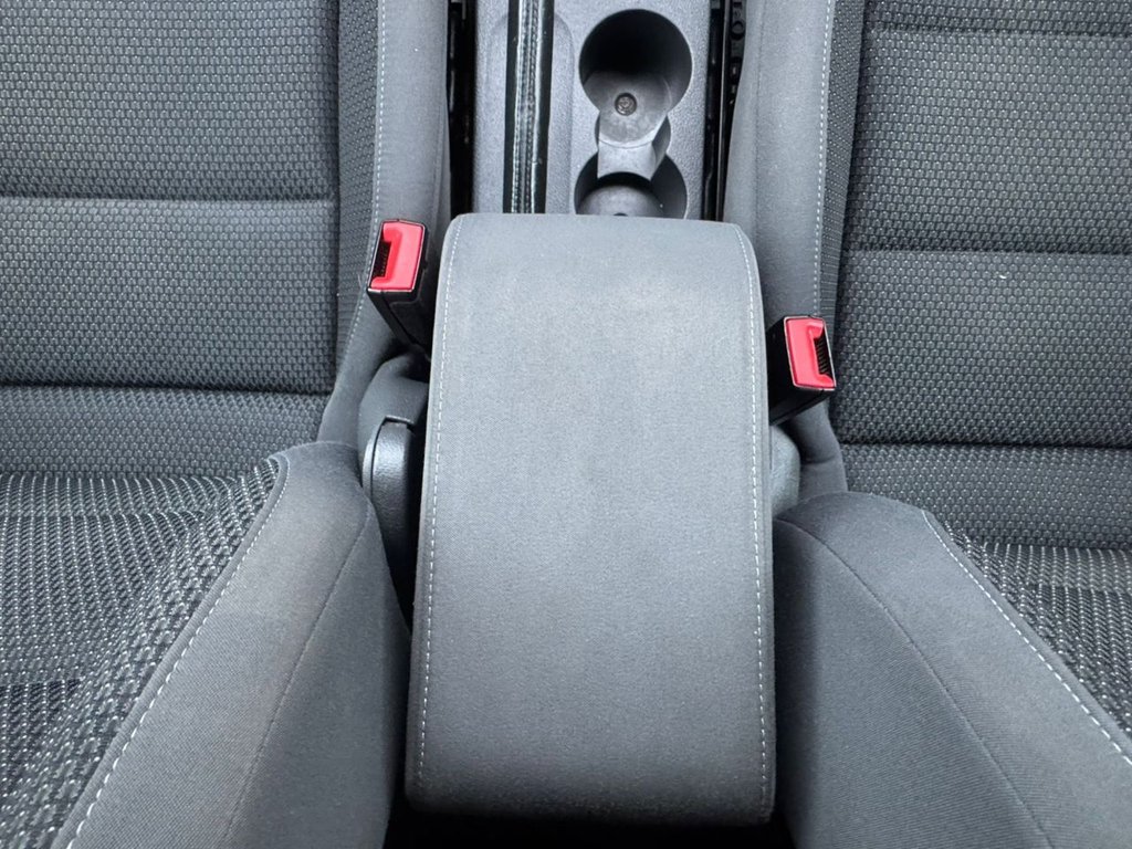 Used Volkswagen Touran 2011 for sale - 77525870: Photo 23