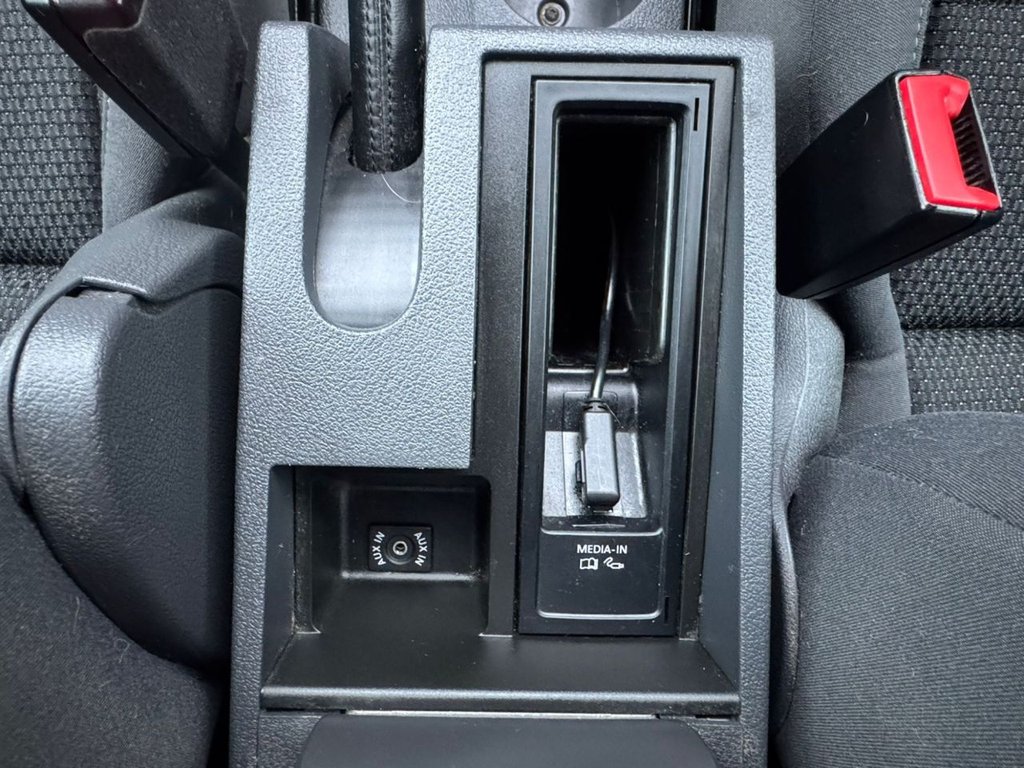 Used Volkswagen Touran 2011 for sale - 77525870: Photo 24