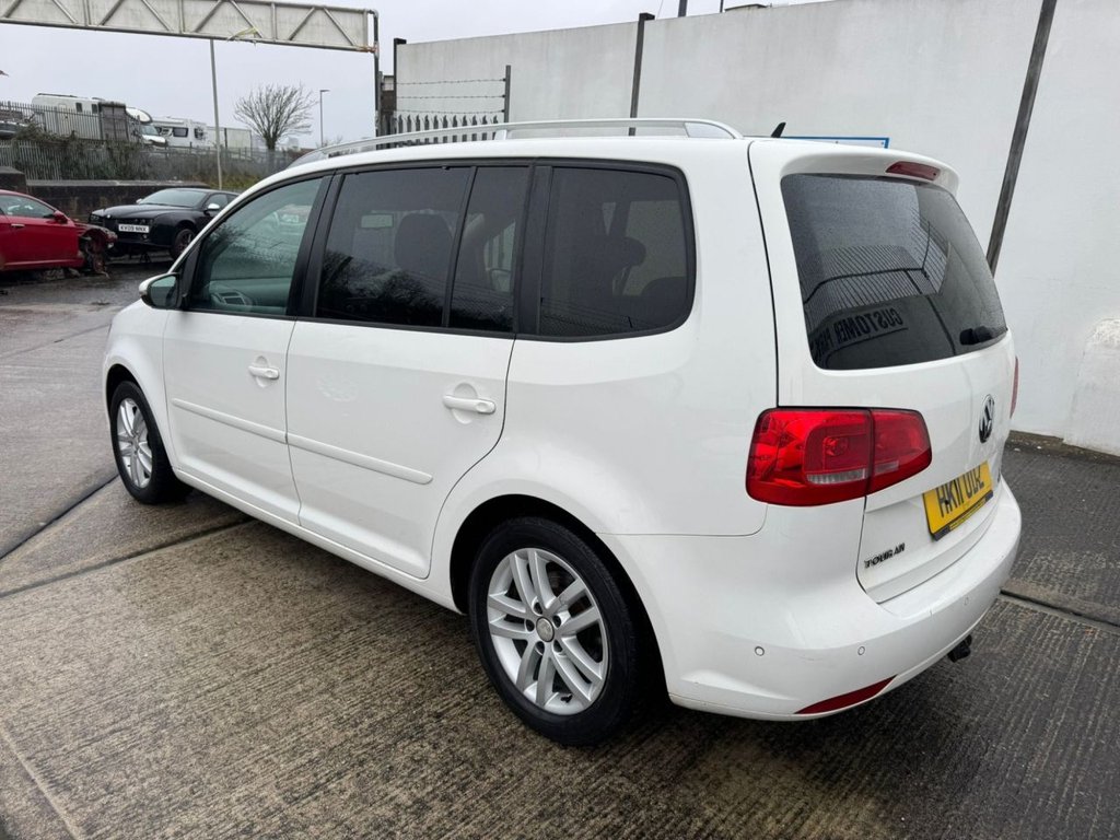 Used Volkswagen Touran 2011 for sale - 77525870: Photo 3